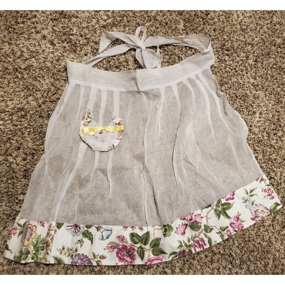 Vtg Homemade White Mesh & Floral Waist Tie Apron Housewife Granny Pin Up